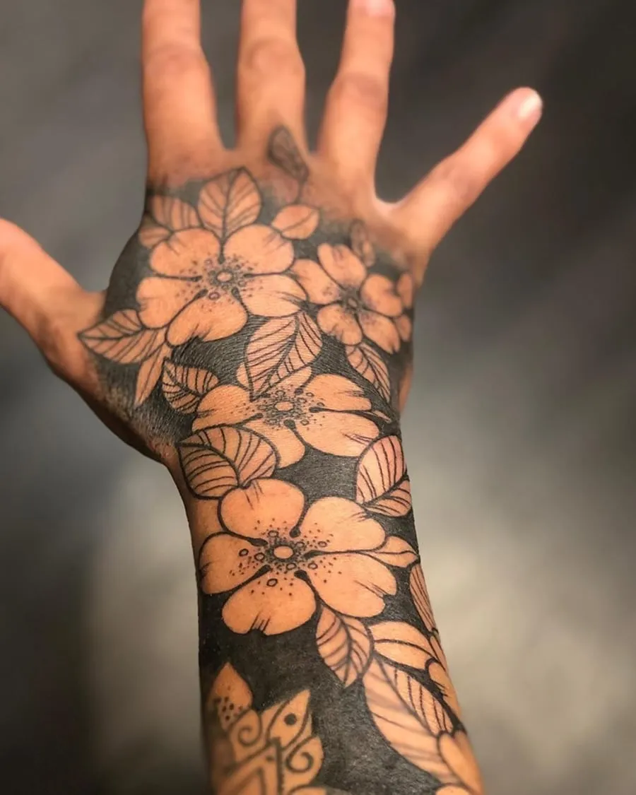Flores en la mano